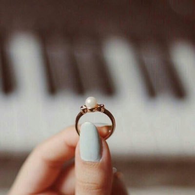 looody20_20's profile picture. استغفرالله واتوب اليه...لااحلل من يتلاعب💜