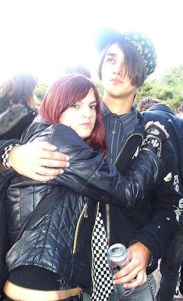 demo2xb's profile picture. fuck off!!!