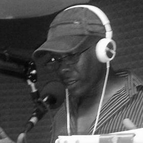 Host of 3 Internet radio shows.. Worldwide Reggae Flavas..
SalsaSabro' Sessions.. 
The Mobo Mix..
