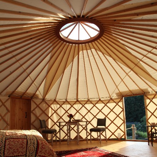 Sit back, unwind, relax and enjoy our luxury glamping experience at Walnut Farm Glamping. On an idyllic farm with spectacular views close to the Jurassic Coast.