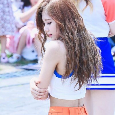 tzuyuDNY's profile picture. jujujul my king