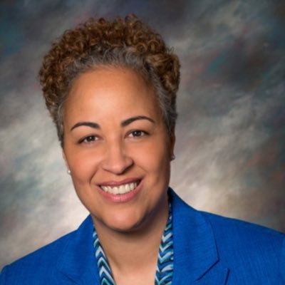 Coachkincaid89's profile picture. PROUD IOWA GIRL 🌽 LOVING MOM OF 1, Head Coach at #Phoenix College WBB 🏀 reaching for the ✨ STARS ...Mentor to many...