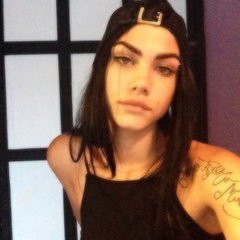 Soletrandorap's profile picture. Melhores frases de letras de rap você encontra aqui 👊🏻/@versandoo