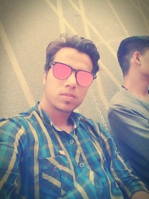 vasim_abbasi's profile picture. An Apple a day keeps the doctor away..!!! But ..!!! If the Doctor is Cute forget the fruit ..  :))))