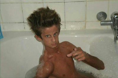 His palms are sweaty, knees weak, arms are heavy
There's vomit on his sweater already, mom's spaghetti