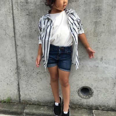 アンクルと申します。他にはない子供服をセレクトして輸入しています。人とは違う可愛いファッションをお楽しみいただけます。