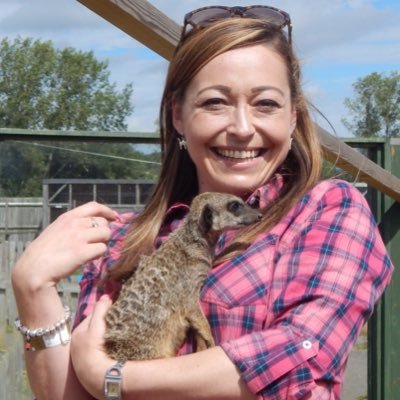 Kez_Kez27's profile picture. I wish I was a cat because the fatter you are, the more people like you.