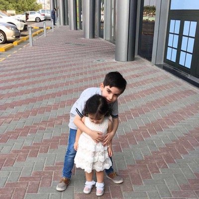 amoramoon's profile picture. 