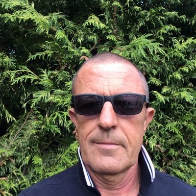 LCLBrouard_Ph's profile picture. Institutions Institutions