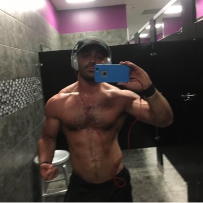 Fitness and BJJ enthusiast. Gym rat for life! Fitness and Family! Don't let fear decide your fate.