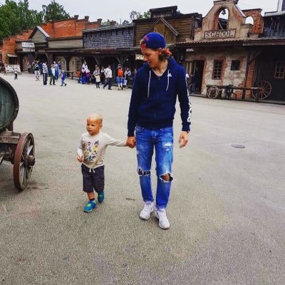 ejeredd's profile picture. 