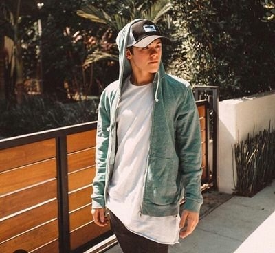 Daily updates of @imajmitchell
First updates acc of AJ Mitchell, dm for any questions. AJ Mitchell follow us ❤❤ So proud of him