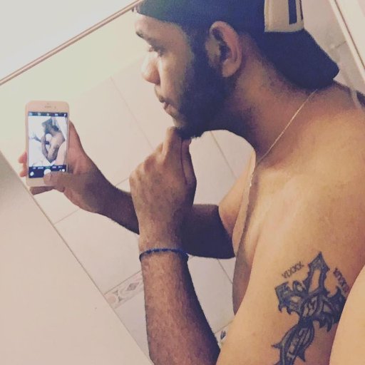 Acnologyd22's profile picture. Try to find it by urself