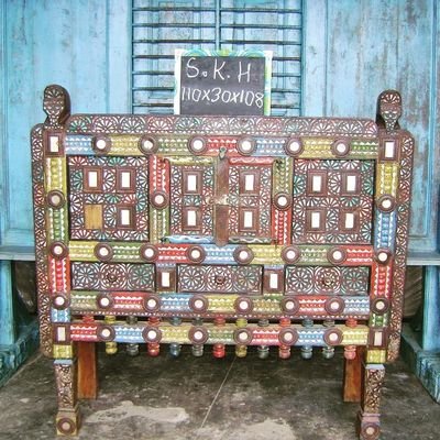 Manufacturer & Exporter of Indian Antique, Vintage and New Handicrafts Furniture , Industrial Furniture & Gift Items