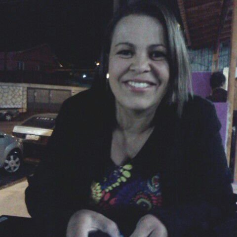 elzinharaujo's profile picture. 