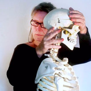 Alexander Technique Teacher. Expert and fun lessons with me. Lesson enquiries: alexander_centre@hotmail.com