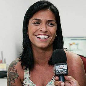 ❤️🔥Mãe🎙Radialista Tricolor🇭🇺
🌎Carioxaba do Acre
🇮🇹Ítalo Brasileira ♈️Ariana
🚫Anti Bozo e cia🤜Canhota 🎶Música🍷Vinho🌶Metida a cozinheira...