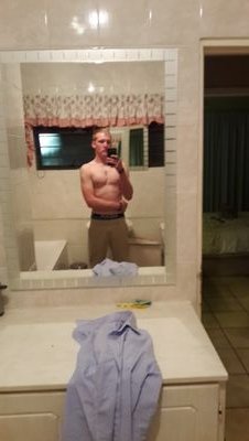 VrDerek's profile picture. 