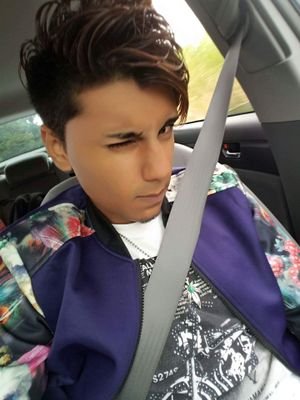 NEAsrIjgZoblBV2's profile picture. 