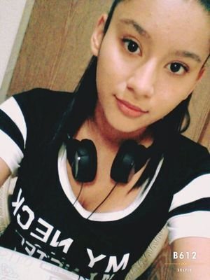 Pink1045's profile picture. Sonríe,la vida es corta,como para desperdiciarla☺