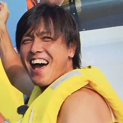 ガンバ大阪💙🖤日本代表🇯🇵が大好き💕ガンバのホーム試合はゴール裏で参戦してます。今、コーチとなったヤットさんが大好きです❤️ ファンモン大好き🌹復活したのでまた応援していきます♡ 米津さんの歌も好き♡ 最近、ペンタトニックスていうグループにもハマり中! フィギュアも好きで、りゅうベアを応援💕