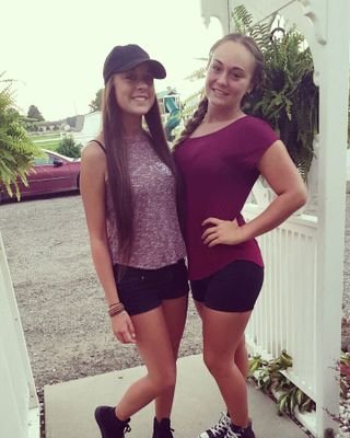 juliebontrager's profile picture. be who you are and say what you feel because those who matter don't mind and those who mind don't matter✌