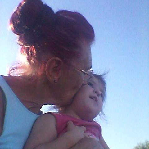 reusescmereu's profile picture. O fiinta umana ca oaricare  :)