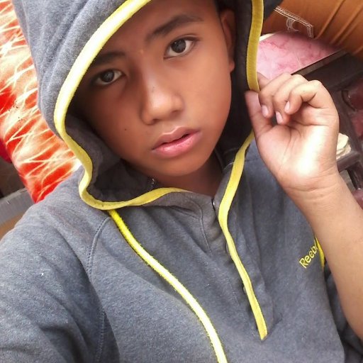 LiamCabarles's profile picture. Gorgeous