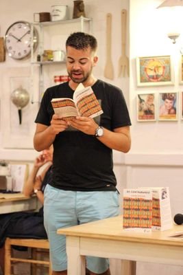 Urgenciologo (al fin) en Granada.En otra vida vendía almohadas
Por la noche lucho contra las terapias alternativas