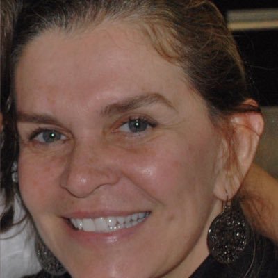 mona_ferreira58's profile picture. MãesDireitas - Deus , Pátria e Família!🌻