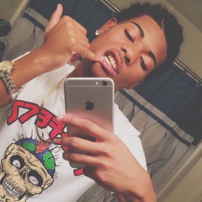 tray mfn bills new Twitter follow me 🤘🏽