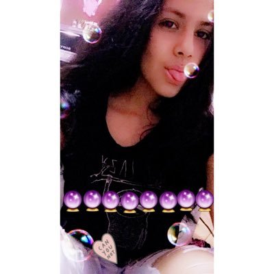 She always there when I need her ✨✨. Harry is very lucky to have you Louis Snap : rominarodas ✨ #WSRM #zquad #larrie