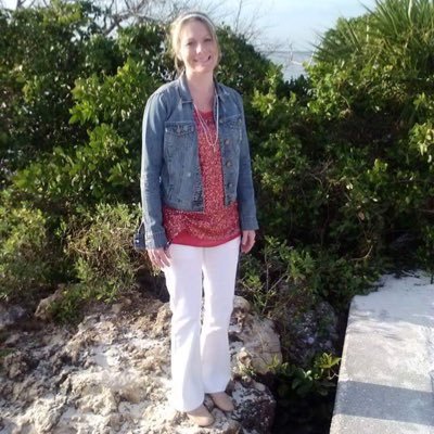 SarahQu24004527's profile picture. 