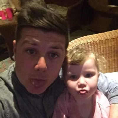 Andrewlawrie30's profile picture. 