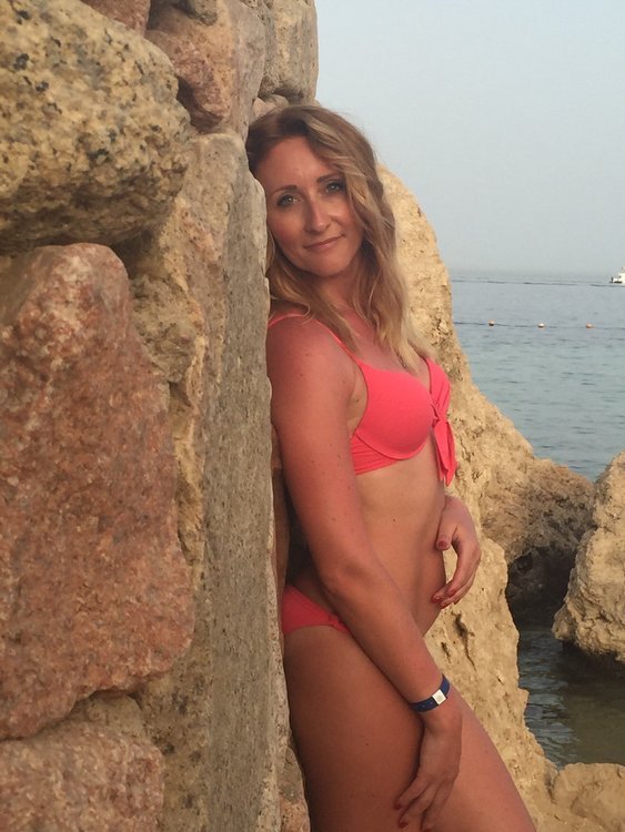 CarissaBee1's profile picture. 