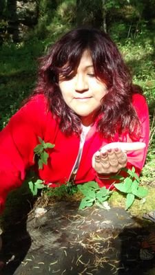 AraAlinares's profile picture. 