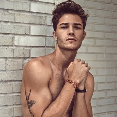 FranciscoRPGOPL's profile picture. pompier sexy - Liam 😍
