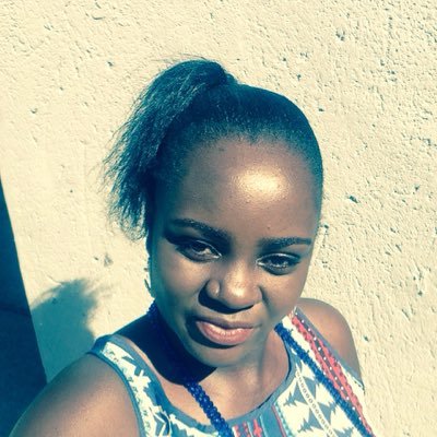 EstaHela's profile picture. Esther