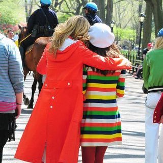 DAgronsky's profile picture. Let love in. She/her