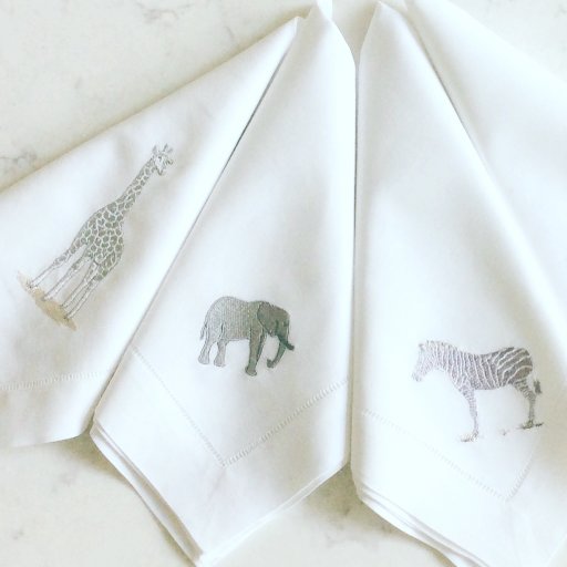 #Interior #Designer . #Dog Lover . #NewYorker . #Embroidered #linens, made-to-order, for your #home ✂.  Shop  #reginaadler: https://t.co/F9Er9oXDqj