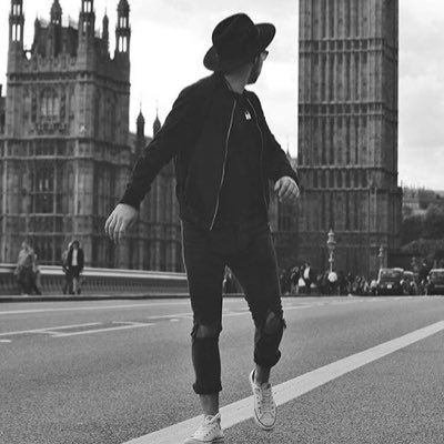 KhavinManaois's profile picture. Always respect yourself | https://t.co/Kpii14Xa6o