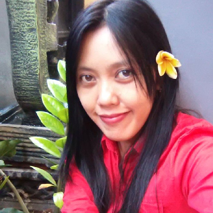 Dincatty's profile picture. Be your self, keep smile