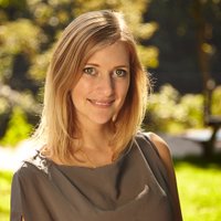 Julia Starp (@juliastarp) Twitter profile photo