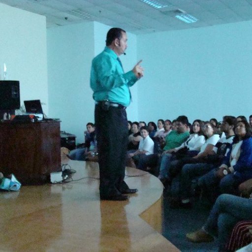 JOSE LUIS TORRES. Comediante, libretista para radio y rutinas de Stand Up Comedy