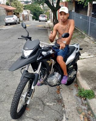 140KM NA CURVA 200KM NA RETA SE A META É SER FELIZ BORA QUE EU TO COM PRESSA!!!! 💲
