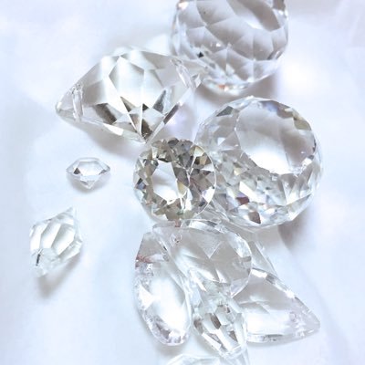 LambHealing's profile picture. 鬼灯とか作ったり、八面体を愛でたり、古いモノを集めたりしてる あるえの日常ツイート用☆フォロ許可は表で繋がりある方だけ