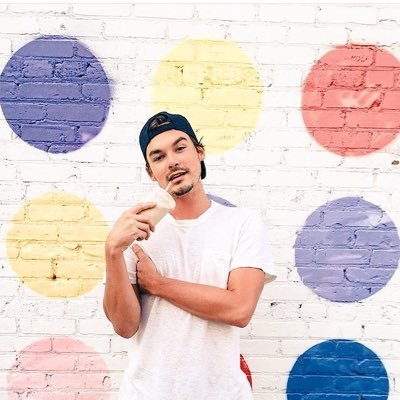 {{Wanna share a towel, too?}} @FeistySatirical calls me Daddy. So does @InfantCherub |PLL| Straight| big brother to @AudaciousSpell|