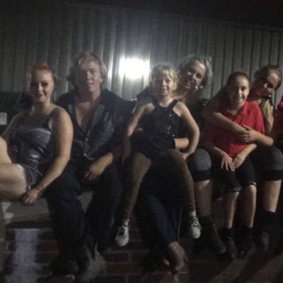 Maci_faci12's profile picture. Failure is the opportunity to begin again more intelligently || Professional circus aerialist