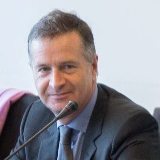 Citoyen de #Biarritz - Chef d'entreprise dans la #cybersécurité - Esprit (essayant d'être) libre. {My pro profile: @FrenchCEO}