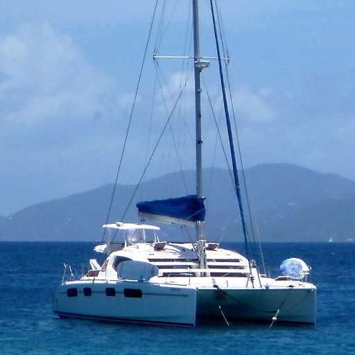 ☀️Island Time is a crewed charter catamaran plying the waters of the gorgeous BVI & USVI, the Caribbean & beyond.💦